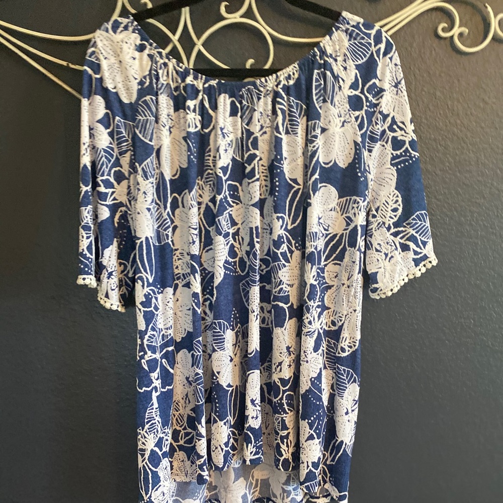 Cute & comfy off the shoulder floral top